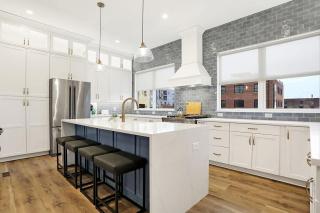 Spacious SoHo-Style Townhouse-Family Friendly - 5