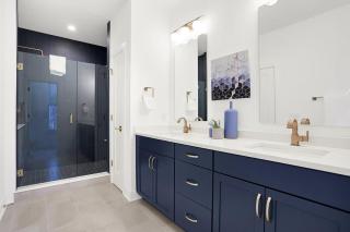 Spacious SoHo-Style Townhouse-Family Friendly - 6