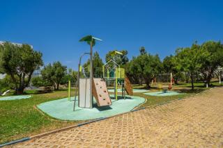 Chic Beach Front Condominium - 9