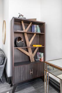 Luxurious Downtown Penthouse Great Views - 5