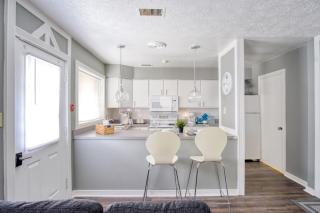 Explore Indy in Perfect Location - Cozy 1BR - 9