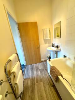 1 Millhouse Flats The Cooperage Suite - 7