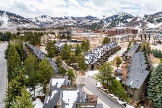 Abode in Red Pine - 2