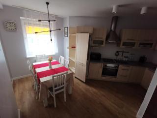 Dwa poziomy Wrocławska - 7