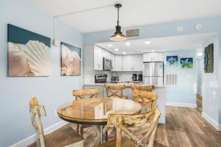 Holiday Surf and Racquet Unit 117 - 4