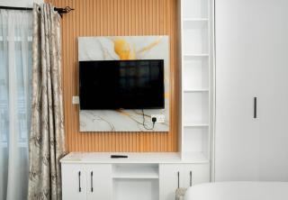 The Swan Deluxe Apartments - 8