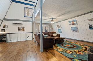 Douglas Lake Cabin with Hot Tub, Golf & Marina Views - 3
