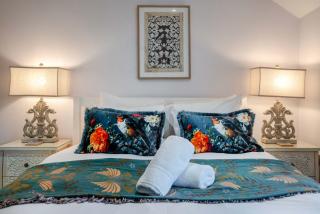 The Knutsford Cottage - 5