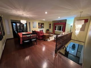 Golden Ears Haven - 3BR Maple Ridge Family Home - 1