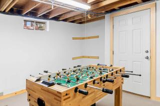 Steps to the beach Hot Tub Entertainment Suite - 7