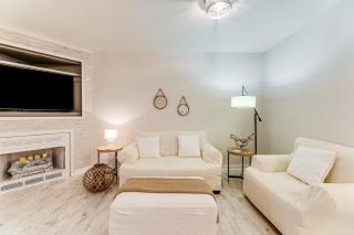 2 Mi to Bethany Beach Townhome with Pool Access! - 2