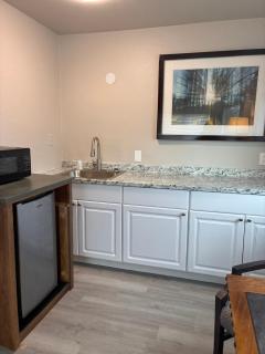 Longmont Lodge and RV Park - 3
