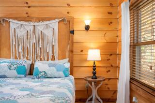 The Treehouse at the Rustic Retreat - 3