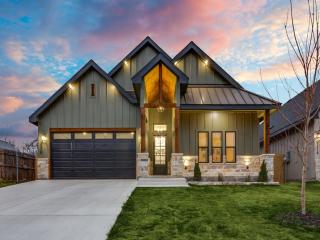 New! 4 BDRM Home near stockyards & DT Fort Worth - 0