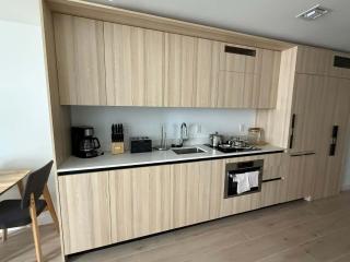 Downtown Miami 1BR Walk to Bayside Kaseya Gym Pool - 4