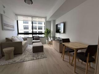 Downtown Miami 1BR Walk to Bayside Kaseya Gym Pool - 1