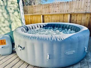 Boardwalk Bungalow 1 For 6 - 6