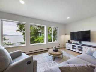 Lena Beach Oceanview Suite - 0