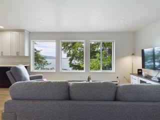 Lena Beach Oceanview Suite - 5