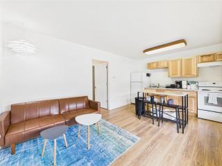 Sandy Beach Apt Ocean Views Steps to Beach - 7