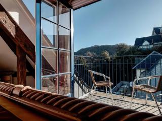 Bayview Tower - Lynton - 1