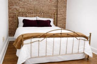 The Disco Loft - Downtown Springfield Apartment with Ping Pong - 8