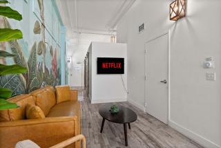 Downtown Gaslamp Getaway Stylish 4BR APT - 6