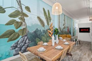 Downtown Gaslamp Getaway Stylish 4BR APT - 2