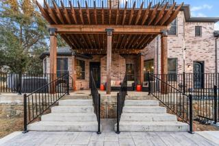 Shady Shores Lake House - Hot Tub Dog-Friendly - 5