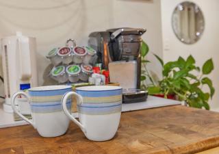 Large private 1 bedroom apartment in prime Seattle neighborhood near UW - 4