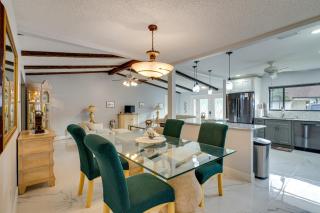 Private Beach & Pool Access! Fort Myers Getaway - 4