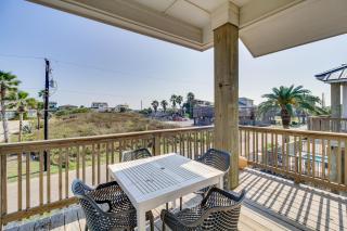 Easy Beach Access! Port A Oasis w/ Private Pool - 2