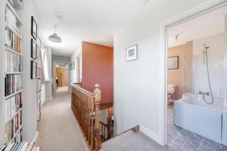 Dulcote Gem 3 Bed 3 Bath Parking & Cathedral Views - 1