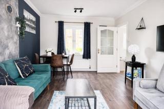 Charming 4-Bedroom holiday home in Wincheap, Canterbury with free Parking - 2