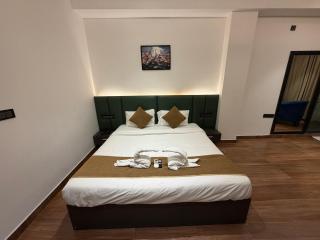 Hotel Kingdom Suites Near Elements Mall, Manyata Tech - 1