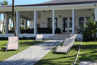 Amamare Waterfront Villa - Pool, Dock & Games - 8
