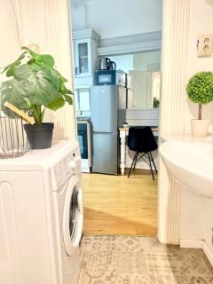 Panorama Balcony Studio Danube River Great Market Hall Budapest - 5