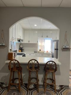 Pleasant Vacation Home - 5