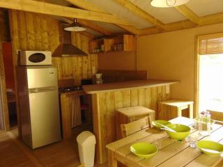 Cabane sur pilotis avec terrasse et cuisine équipée - API-1-52-1492 - 9