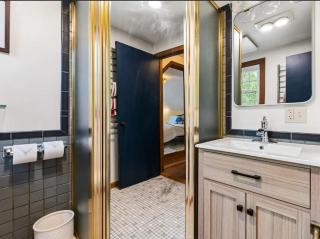 Rocky Ledge, A Spacious Private Mountain Escape - 8