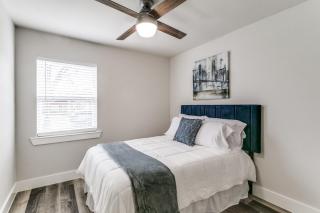 Stunning Modern Contemporary4BR Home Near Galleria - 2