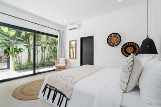Villa Sukha - Spacious 3BR Villa with Private Pool & Rooftop in Tumbak Bayuh - 5