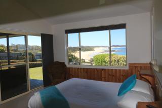 Bunkys By The Sea Holiday House - Berrara - 3