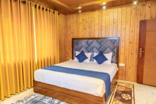 Galaxy Holiday Inn - 1