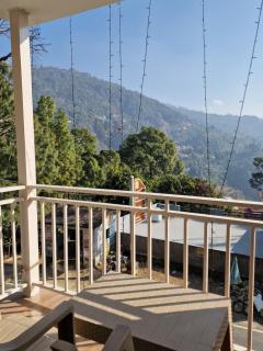Lansdowne 12 Gaur Home Stay - Jāmb - 1