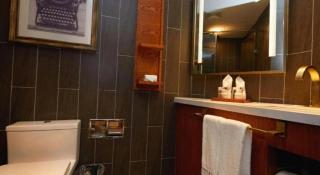 James Joyce Coffetel Tianjin Railway Station - 2