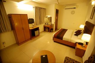 Hotel Parkway Deluxe - New Delhi - 6