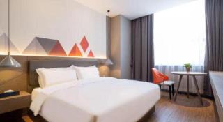 Borrman Hotel Zhonghsan Guzheng Huayi Plaza Light Rail Station - 4