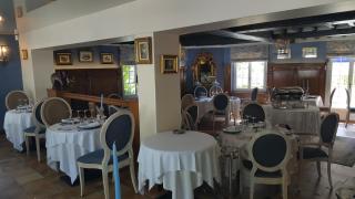 LOGIS - Hôtel & Restaurant Le Gonfalon - 5