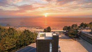 Goseong Belossi Ayajin Kids Poolvilla - 1